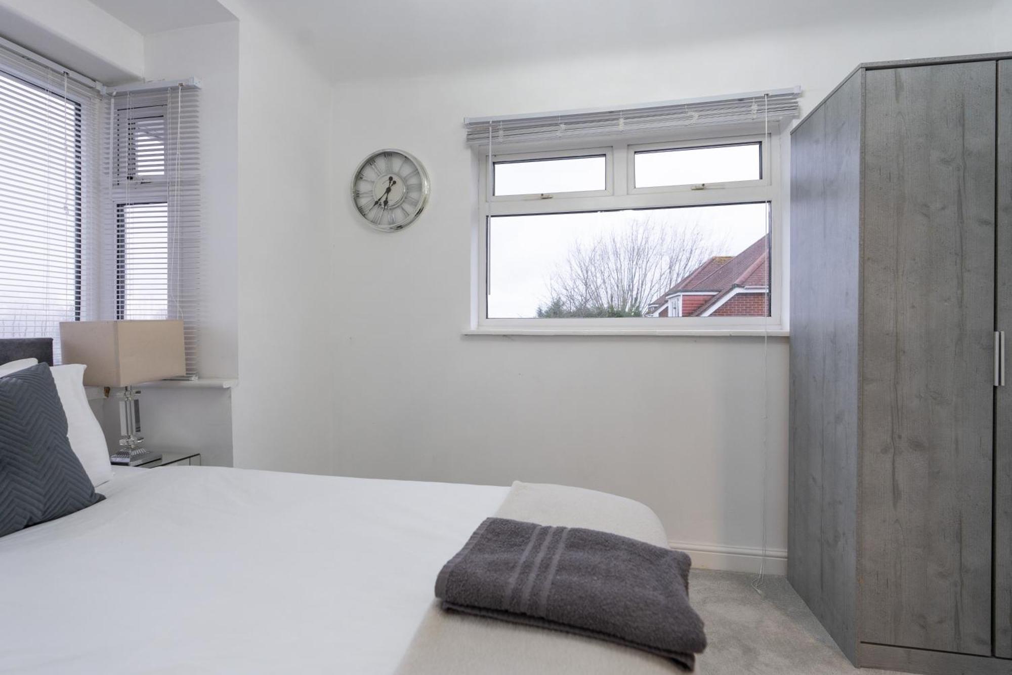 Holiday home Estwood - Gated House