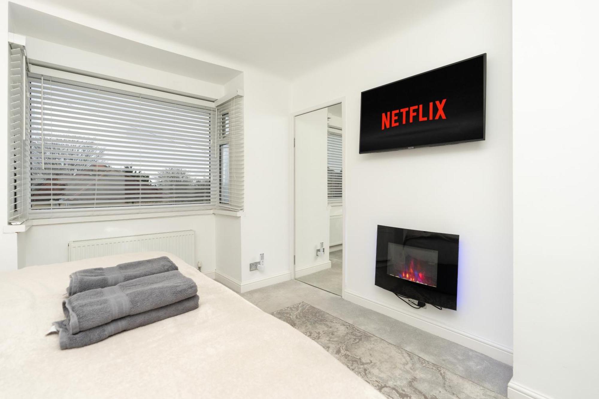 Estwood - Gated House Holiday home *
