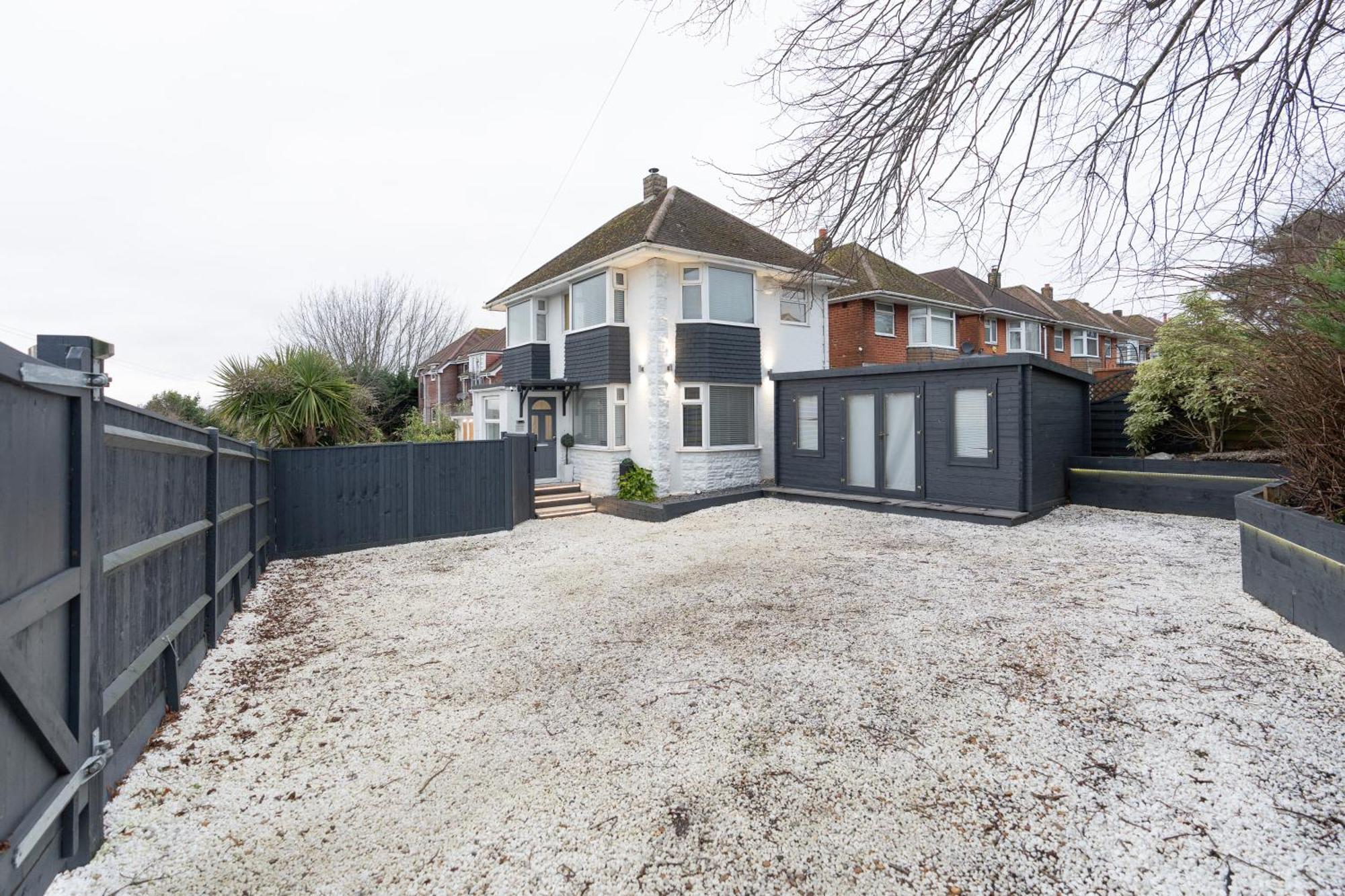 Estwood - Gated House Holiday home *
