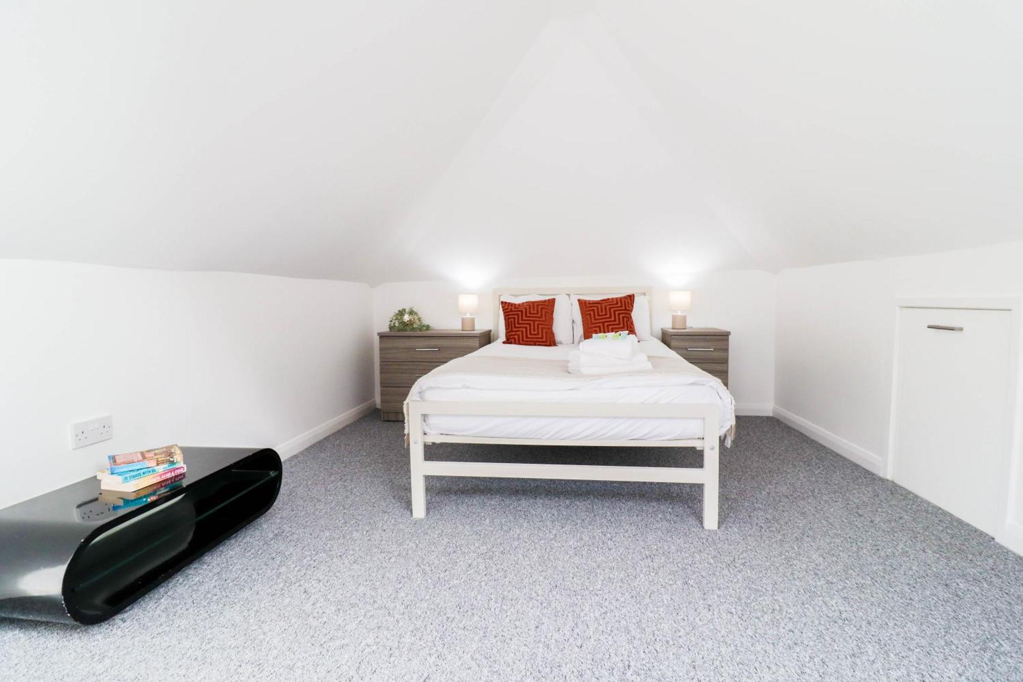 Apartment Centre *