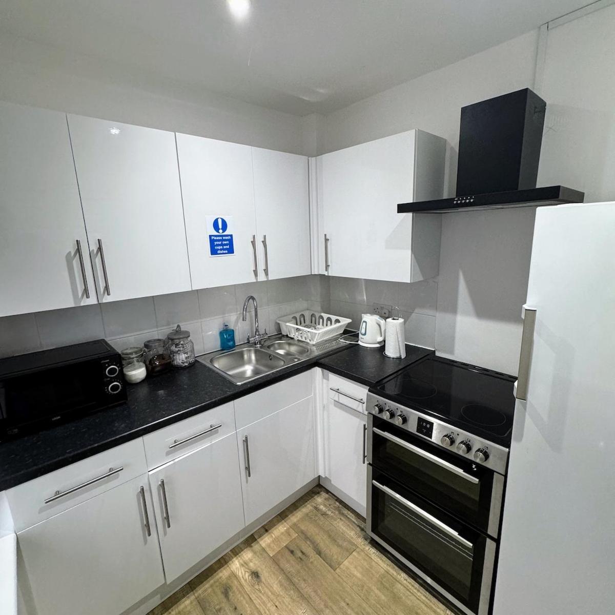 Apartment Centre House