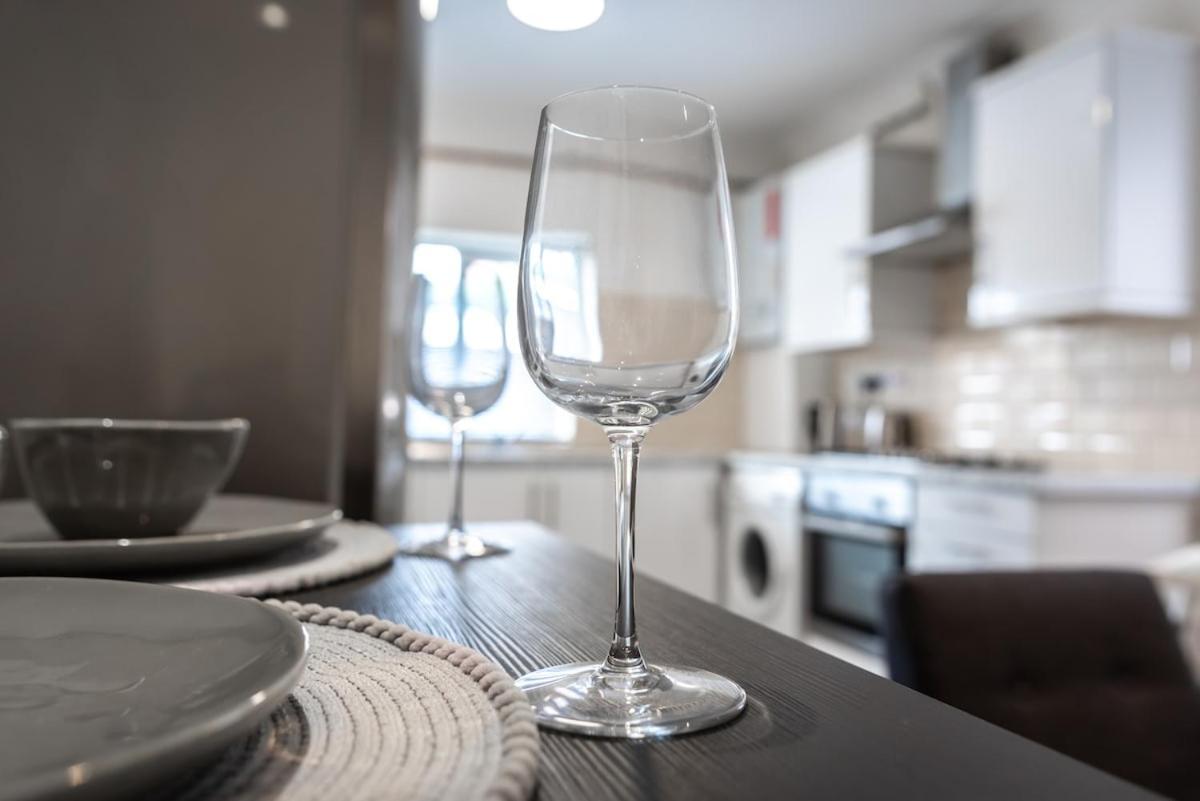 Holiday home Modern 2-bedroom In A Converted Near Centre