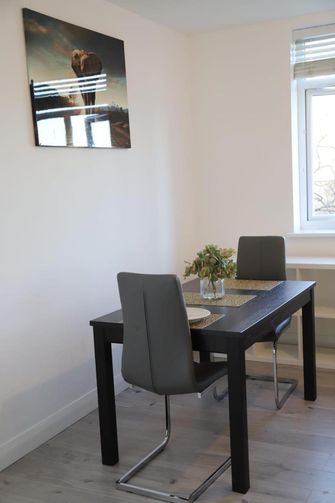 Modern, Stylish & Cosy Centre Apartment