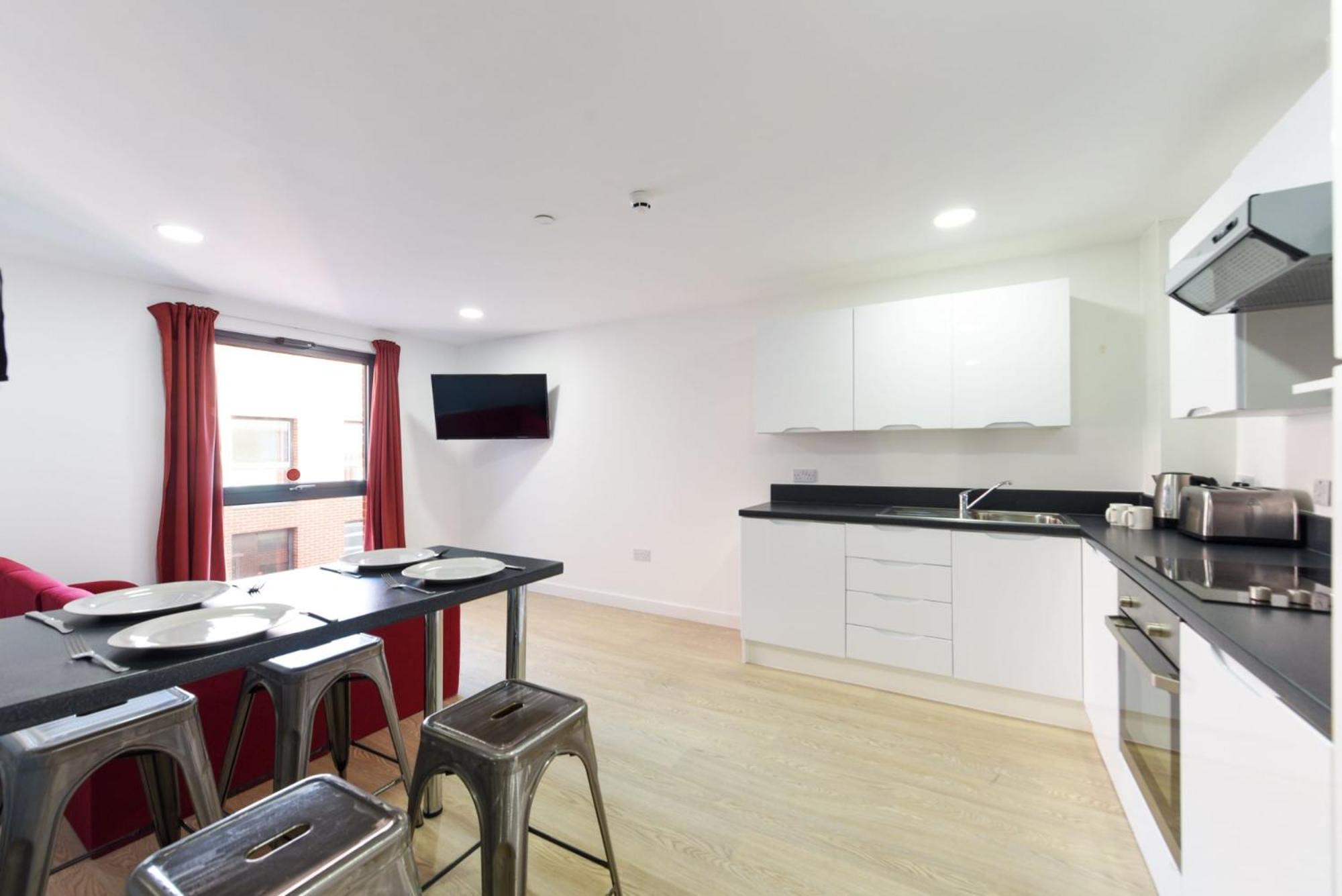 Apartment Stylish And Private Ensuite At Vincent Place For Students Only