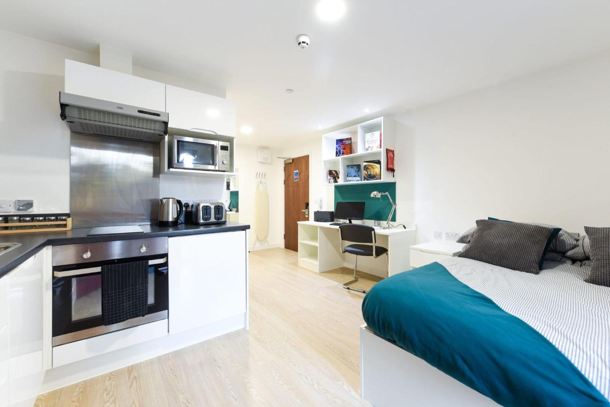 Stylish And Private Ensuite At Vincent Place For Students Only Apartment *
