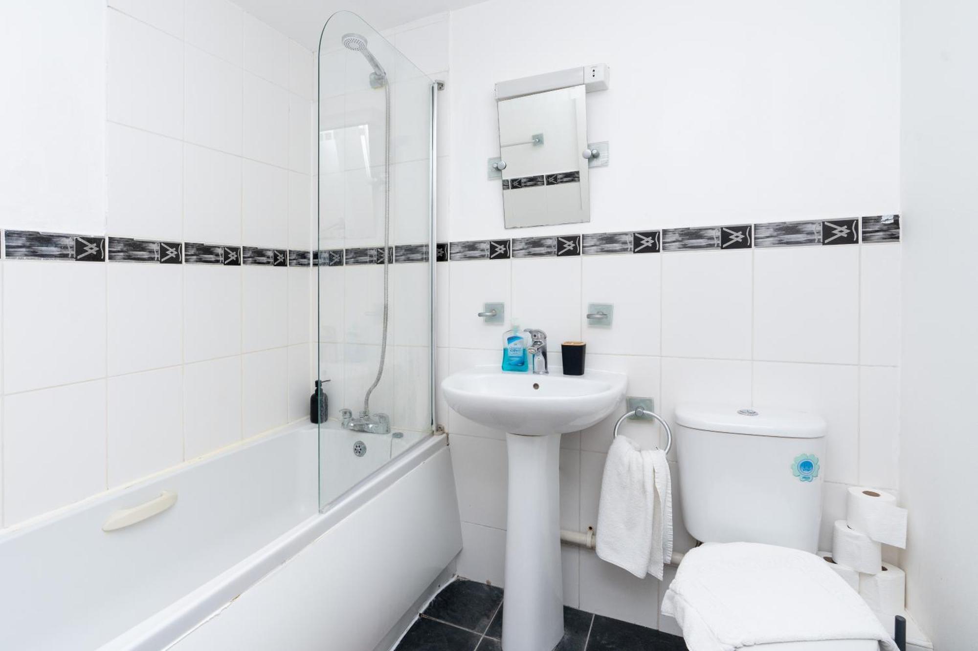 Cozy 2 Bed In Centre-free Parking * Southampton