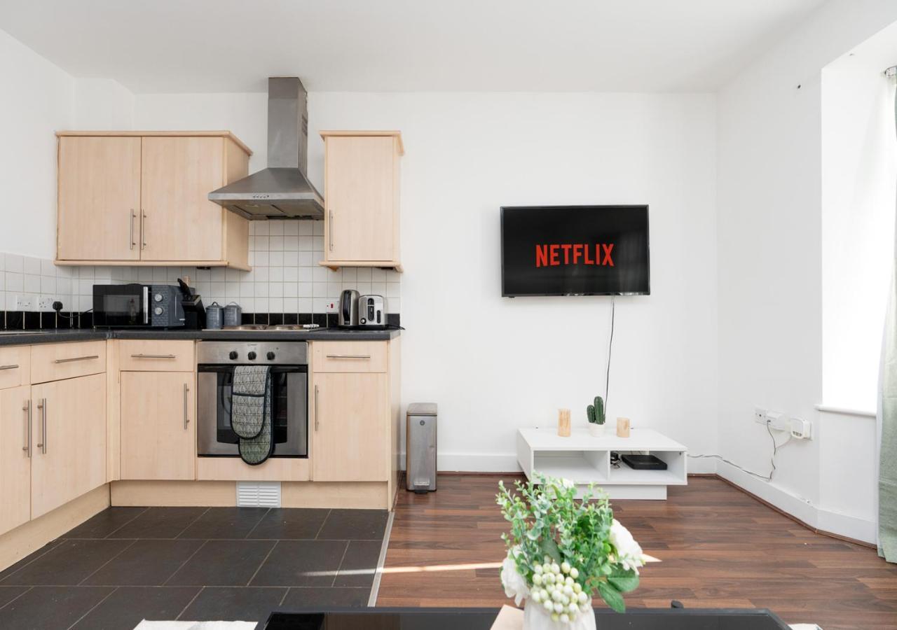 Apartment Comfy 3-bed Flat *