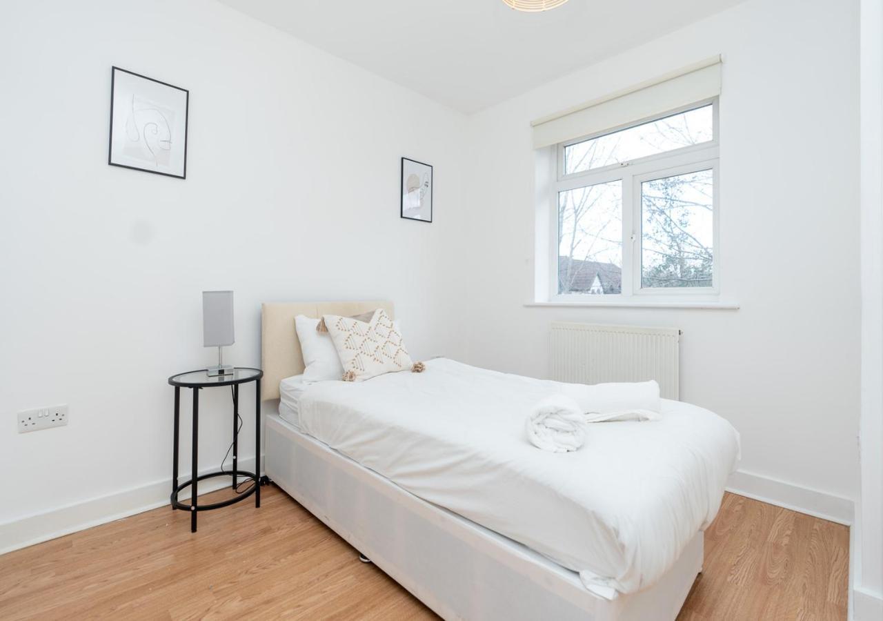 Comfy 3-bed Flat *