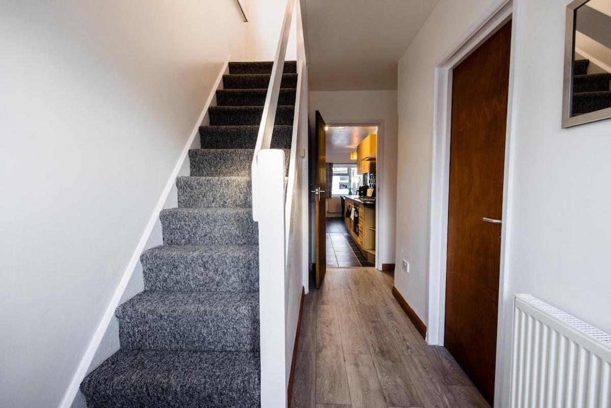 Spacious 4 Bed With Free Parking * Southampton