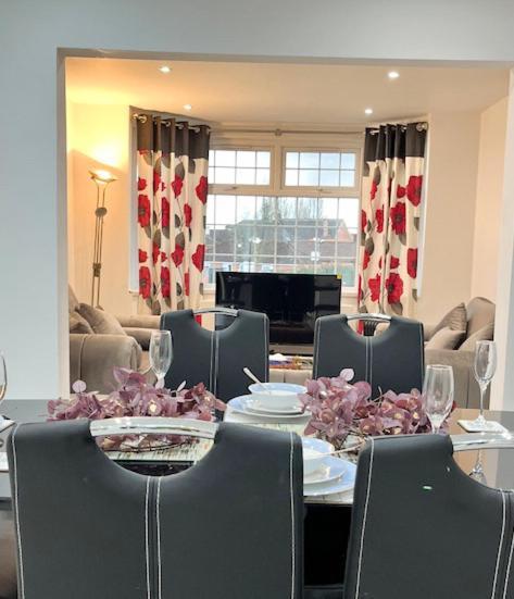 Luxury And Spacious 3 Bedroom In Southampton