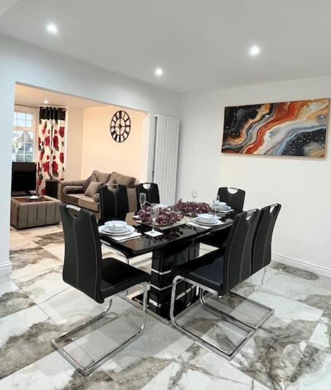 Luxury And Spacious 3 Bedroom In Holiday home Southampton