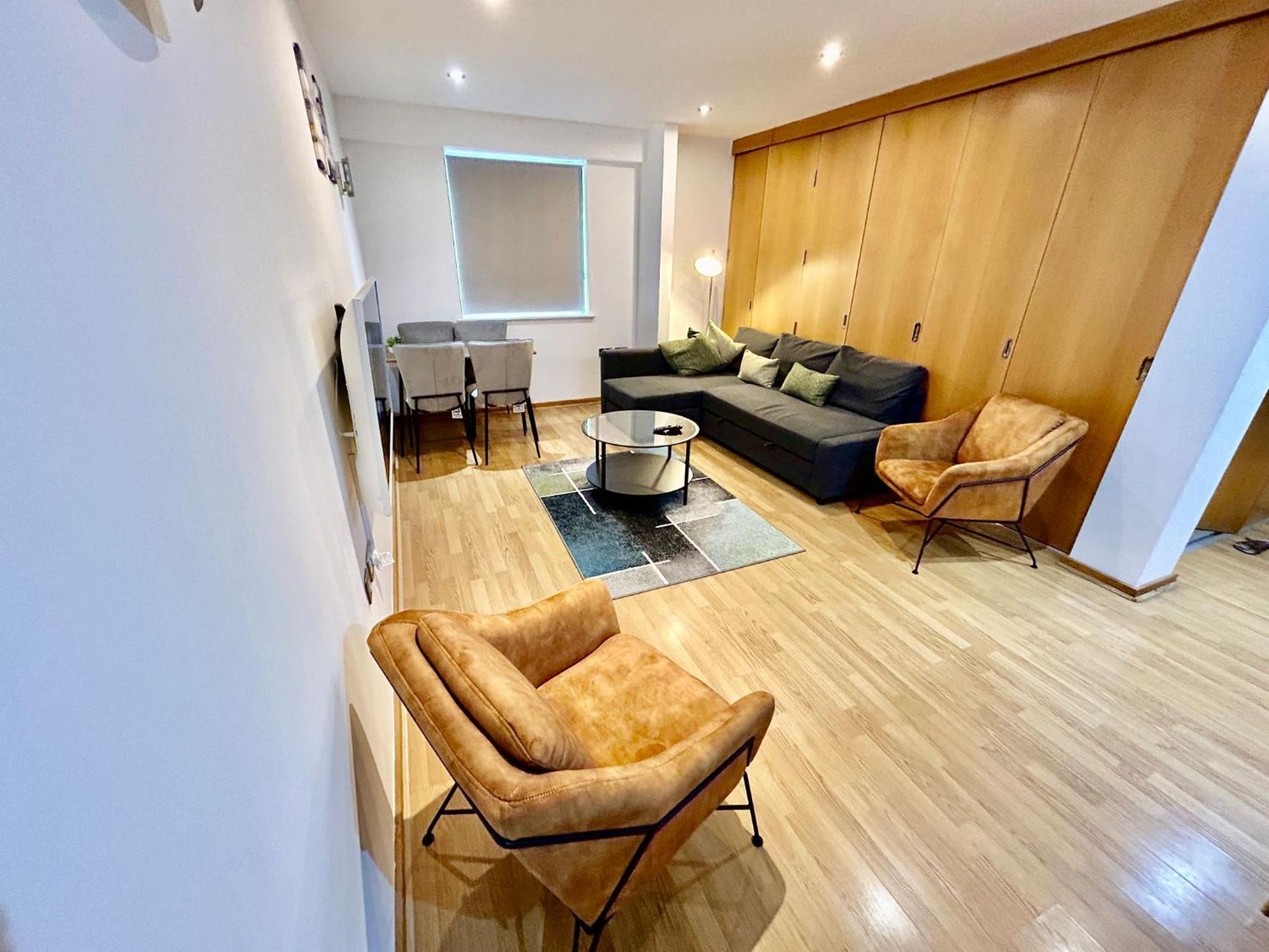 Apartment Centre Apartment, Nr West Quay, Free Parking *