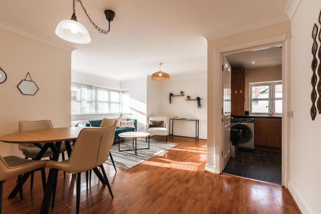 Apartment Comfortable Two-bedroom Azurite Southampton
