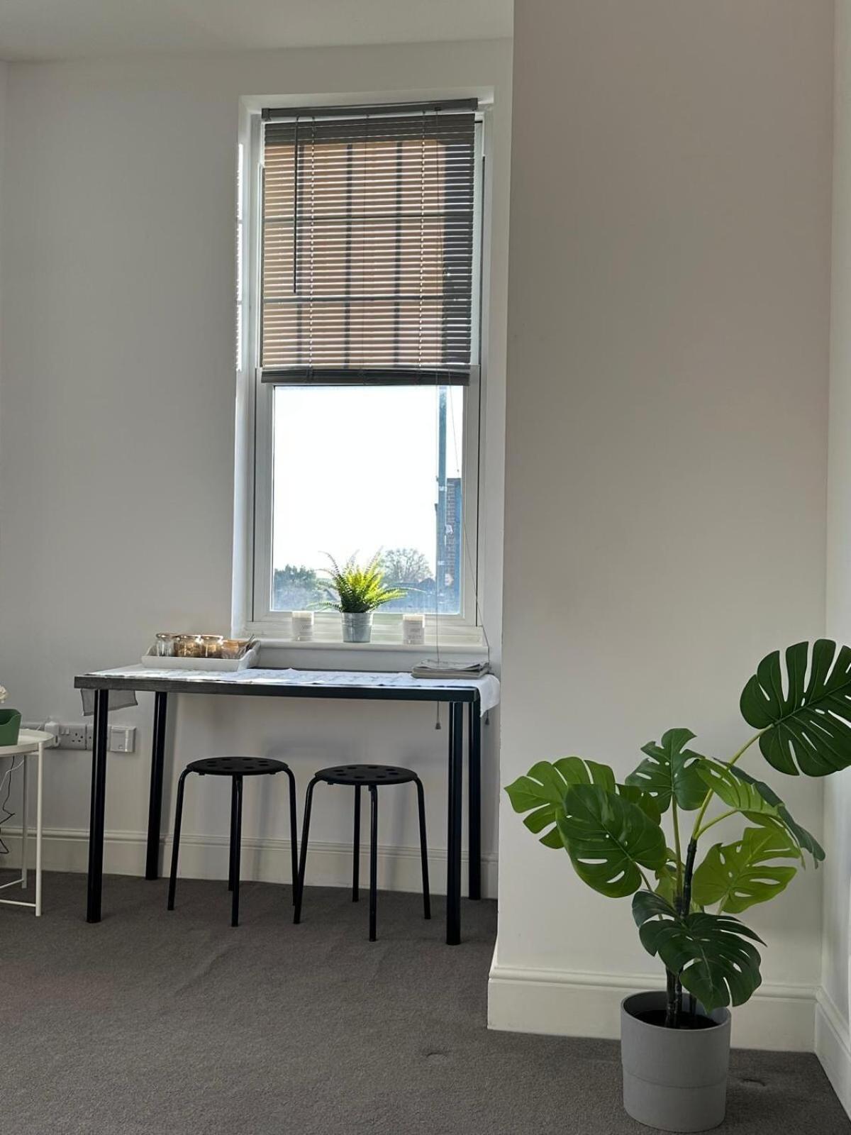 Xue To Let Apartment *