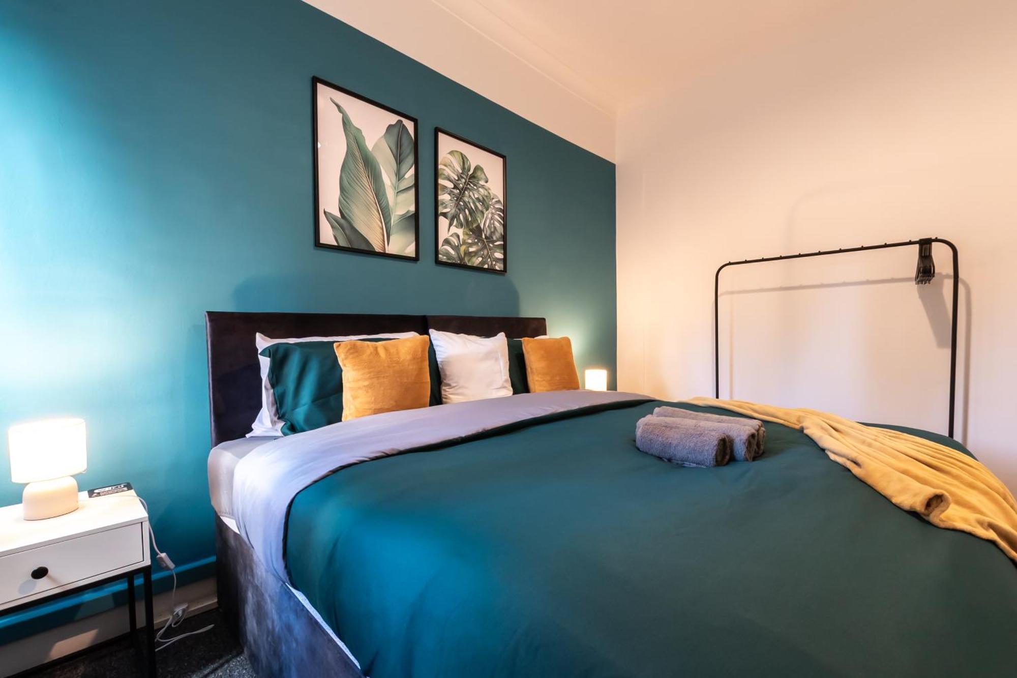 Contractor Free Parking Town Centre Wifi 5 Bedrooms Sleeps 11 Holiday home Southampton