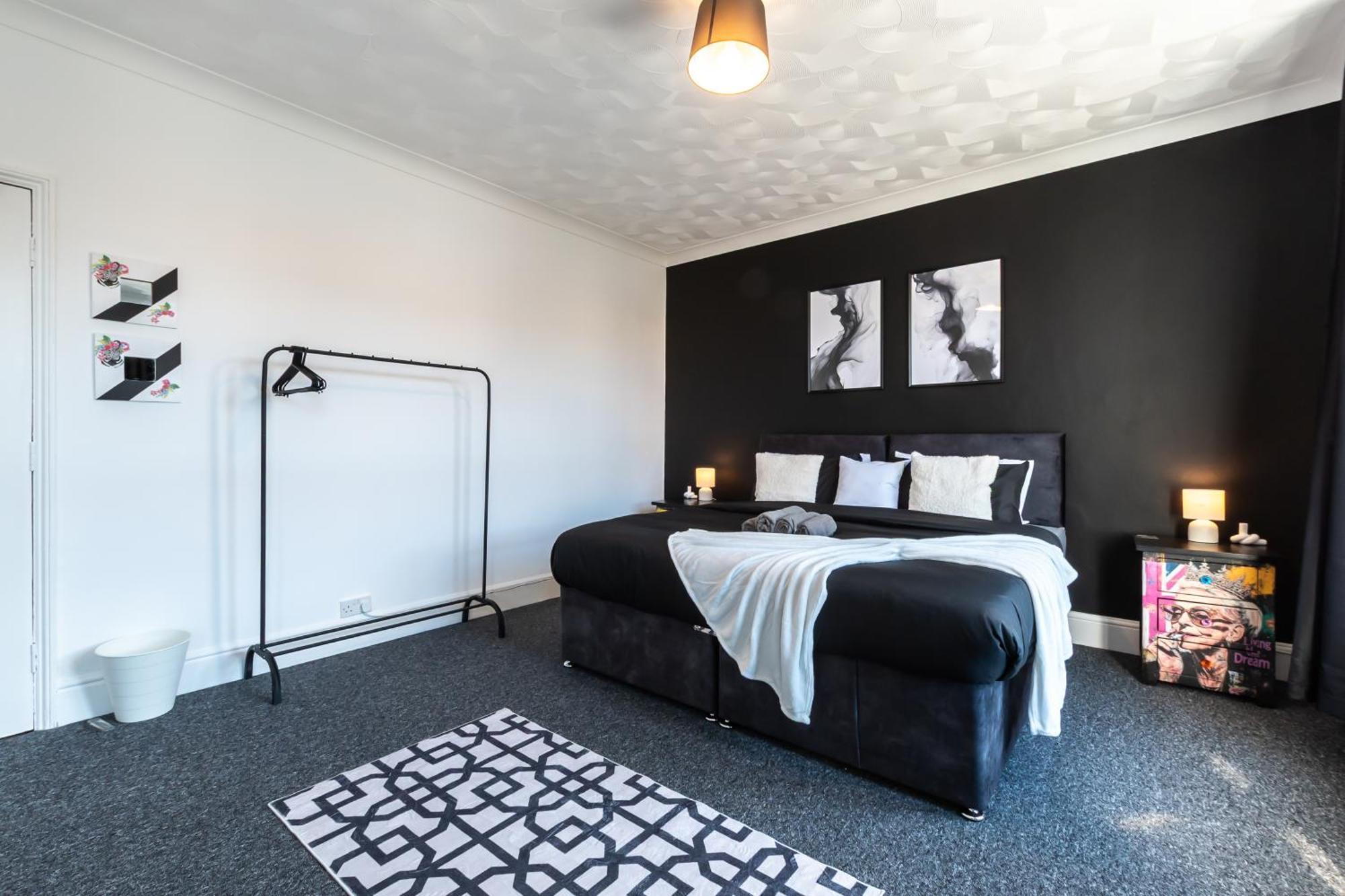 Contractor Free Parking Town Centre Wifi 5 Bedrooms Sleeps 11 * Southampton