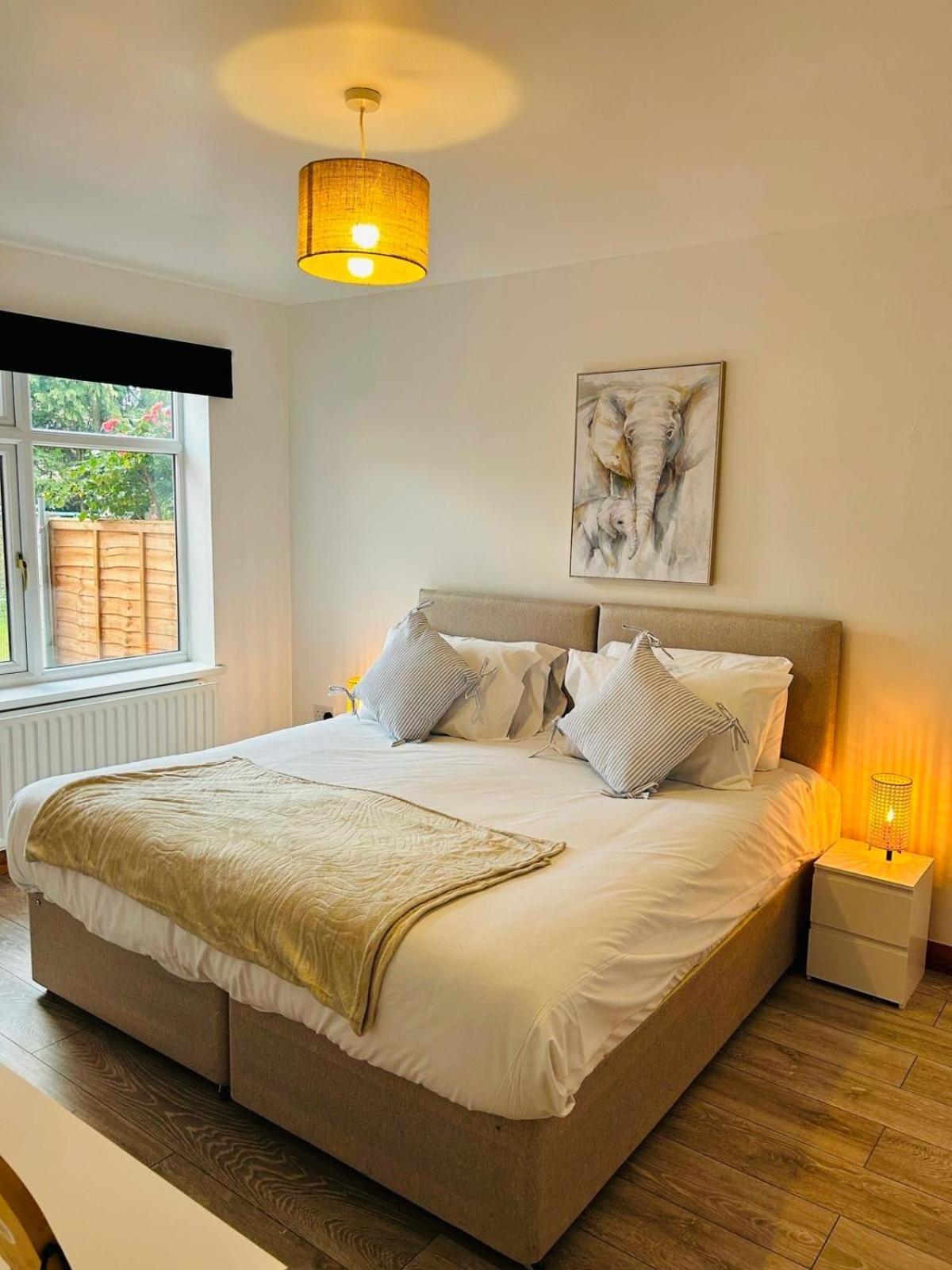 Spacious 4 Bed With Free Parking Southampton