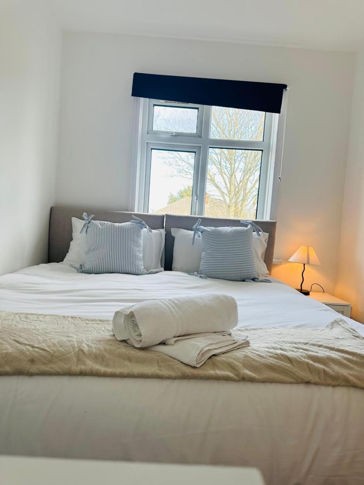 Spacious 4 Bed With Free Parking Southampton