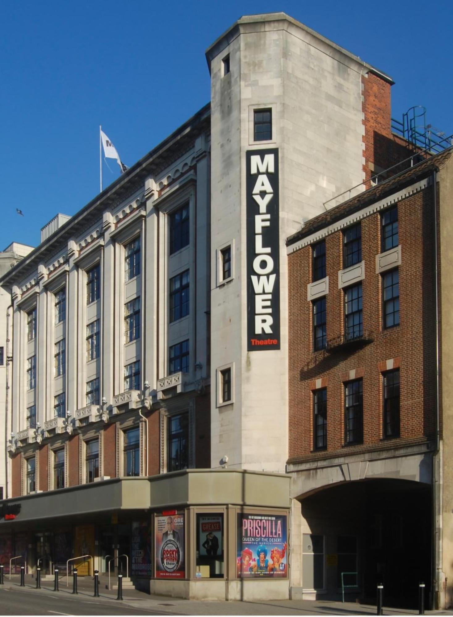 Centre Free Private Parking Apartment