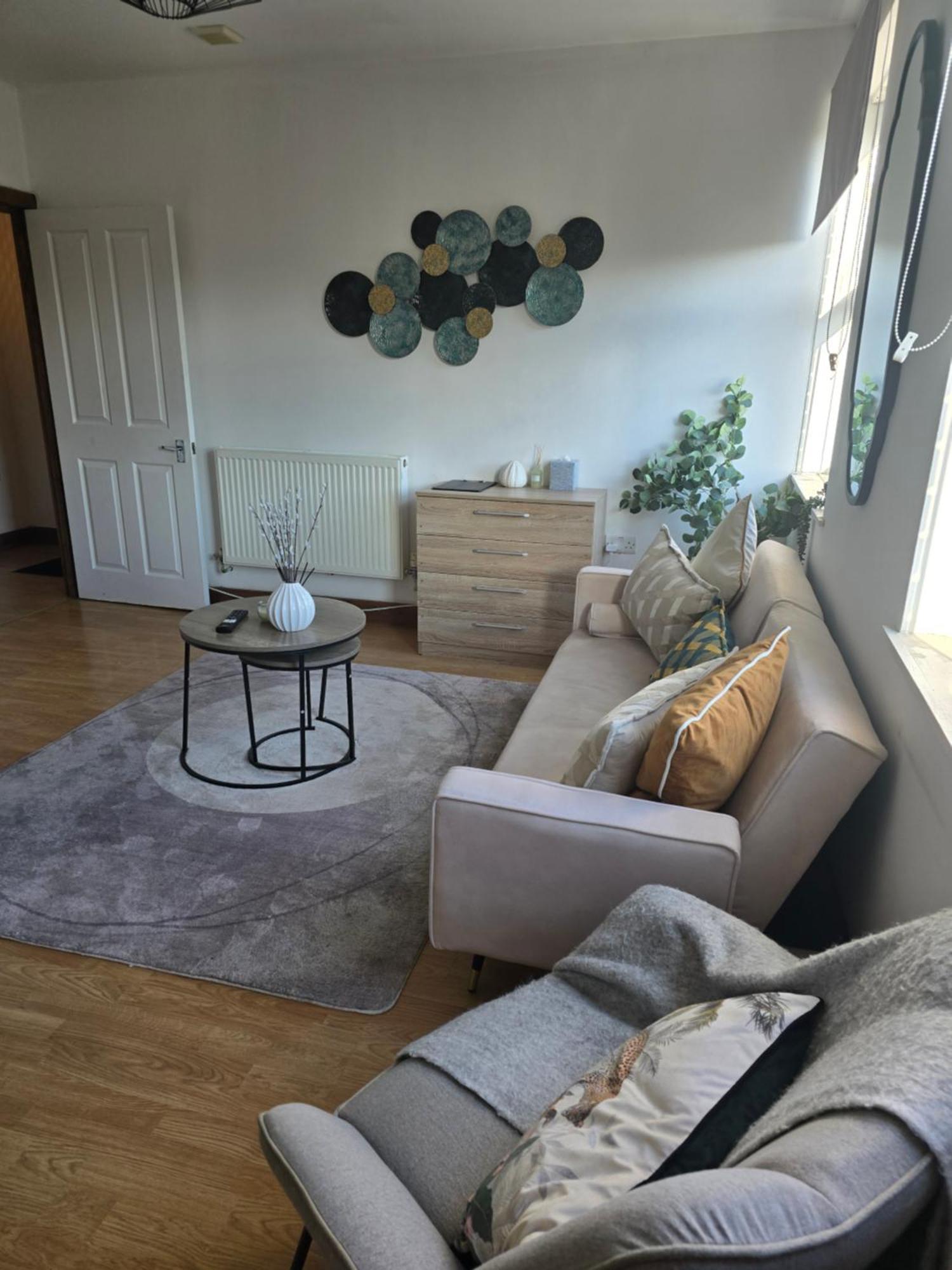 Centre Free Private Parking Apartment *