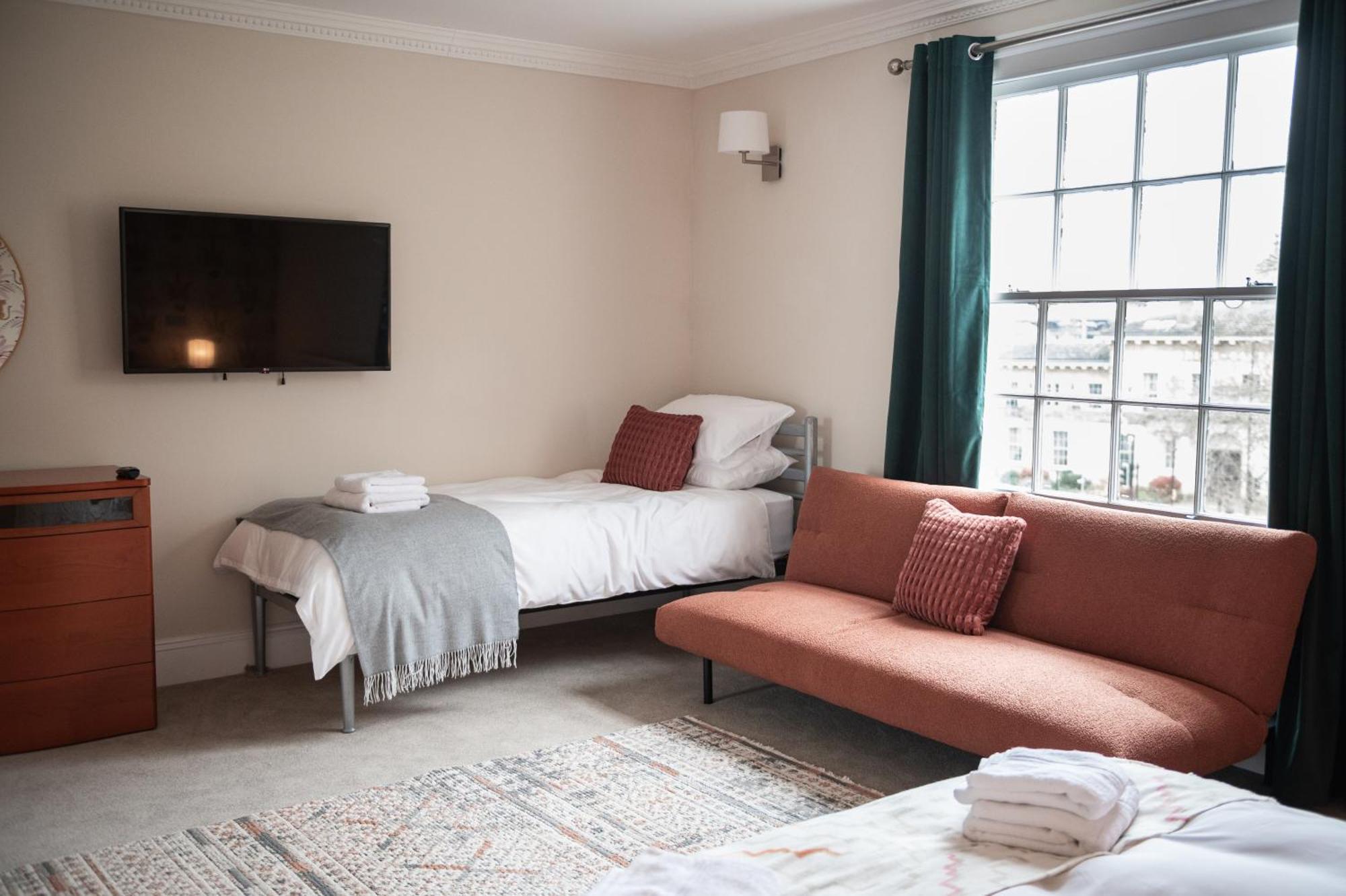 31 Queens Terrace *