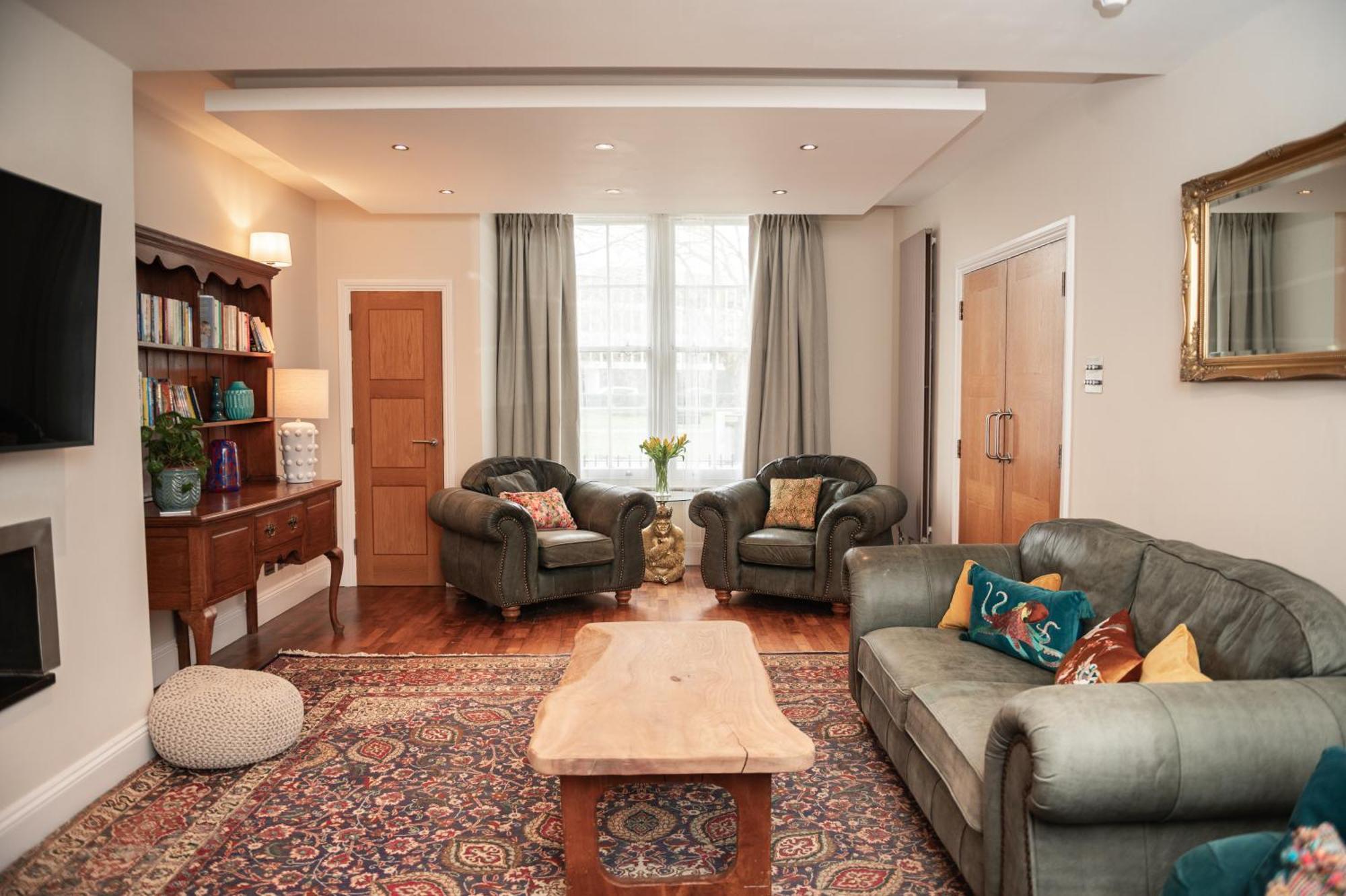 31 Queens Terrace *