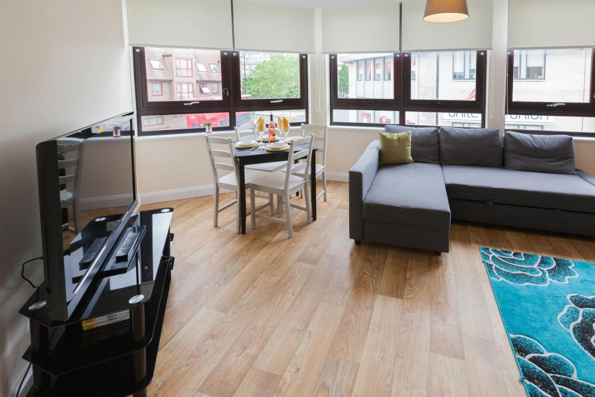 Apartment Stayzo Castle Point 6 - Premier