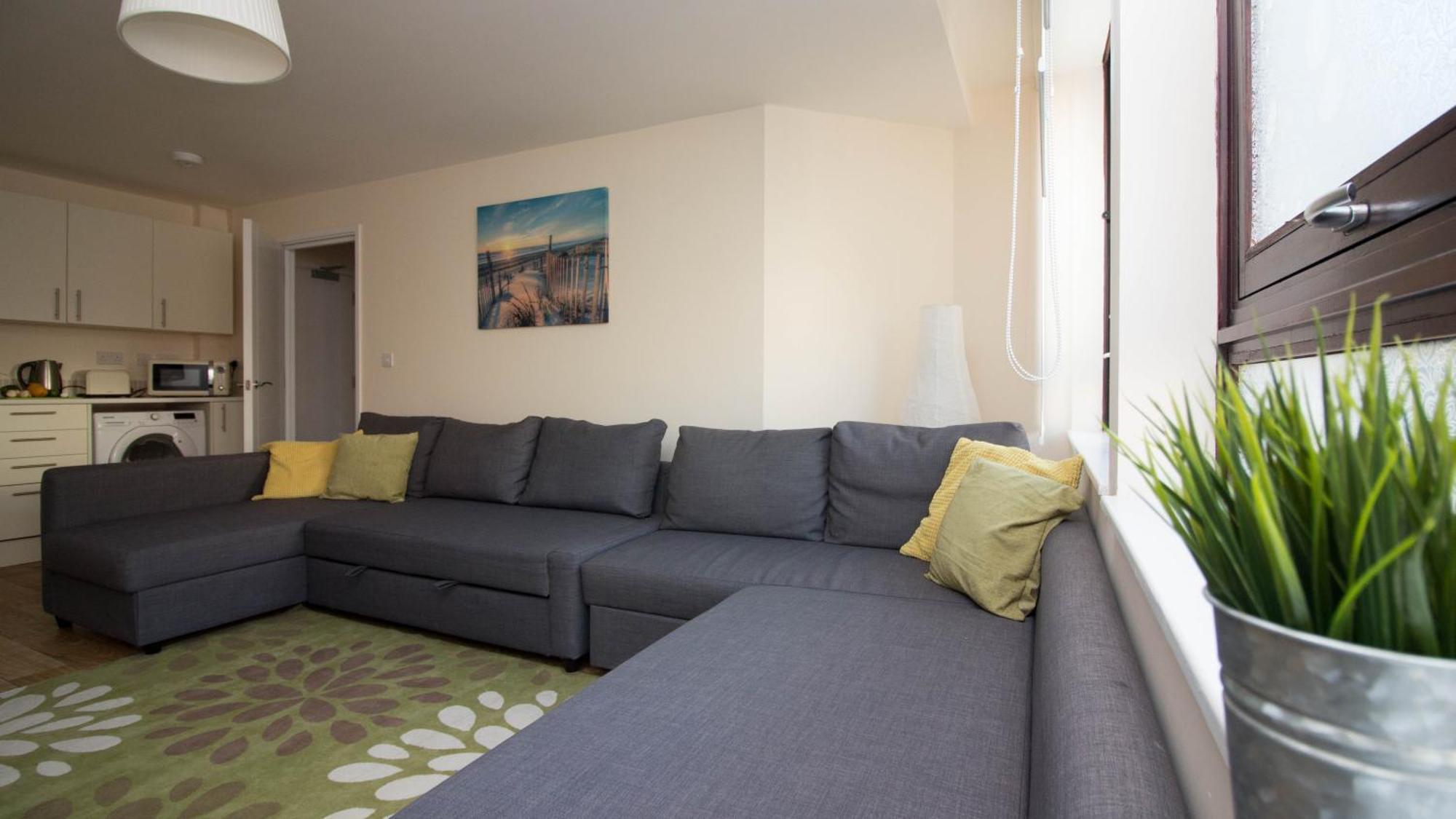 Apartment Stayzo Castle Point 6 - Premier