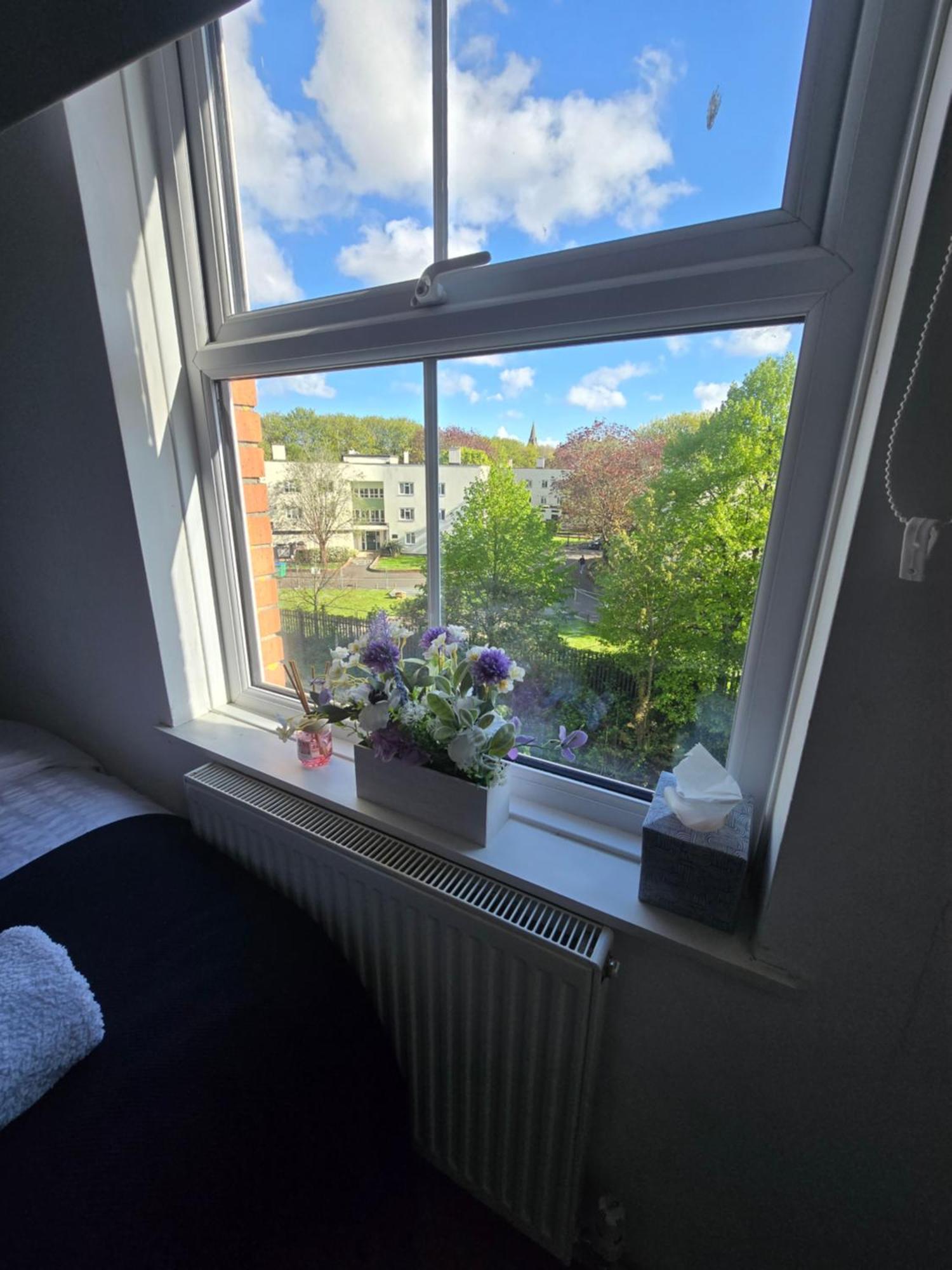 Centre Free Private Parking Apartment *