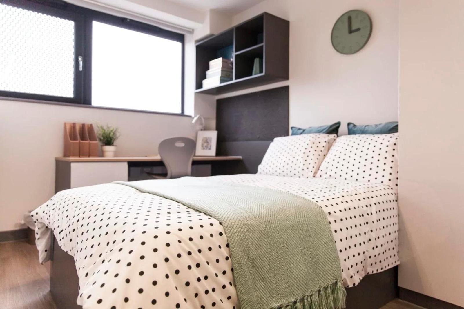 Apartment For Students Only Capital House In Southampton *