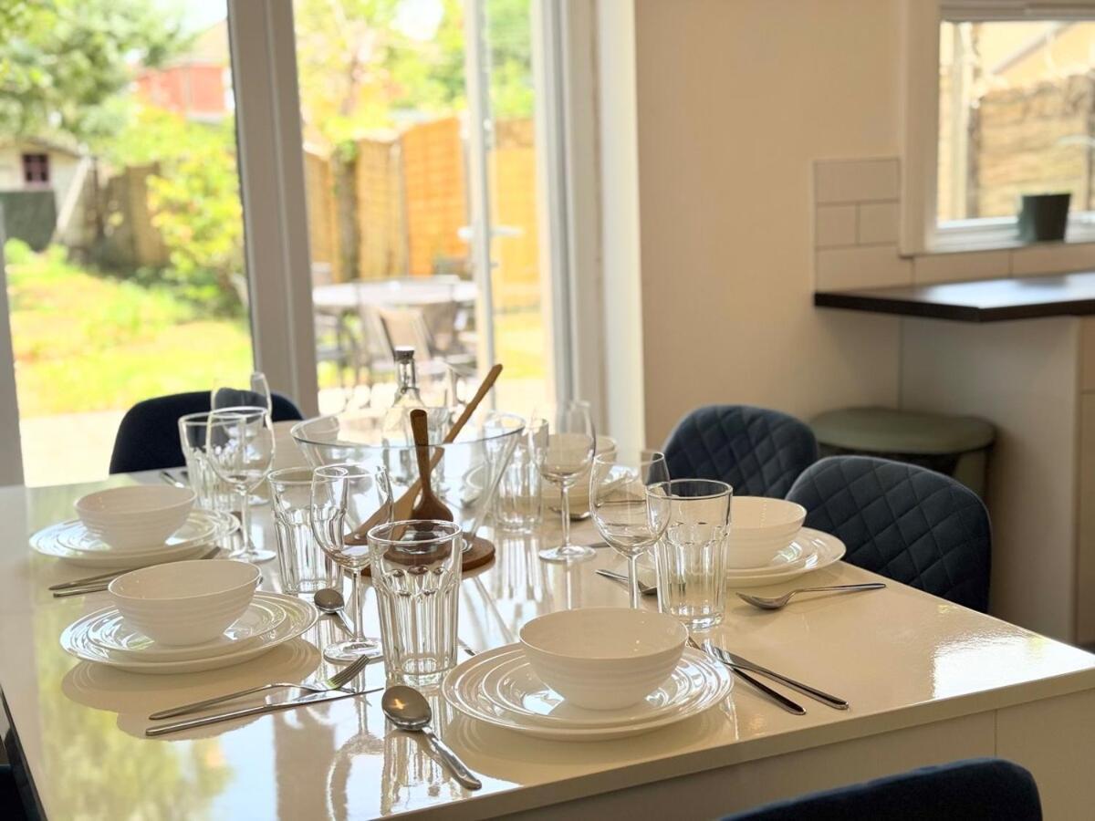 3 Large Double Bedroom House - Newly Refurbished! Southampton
