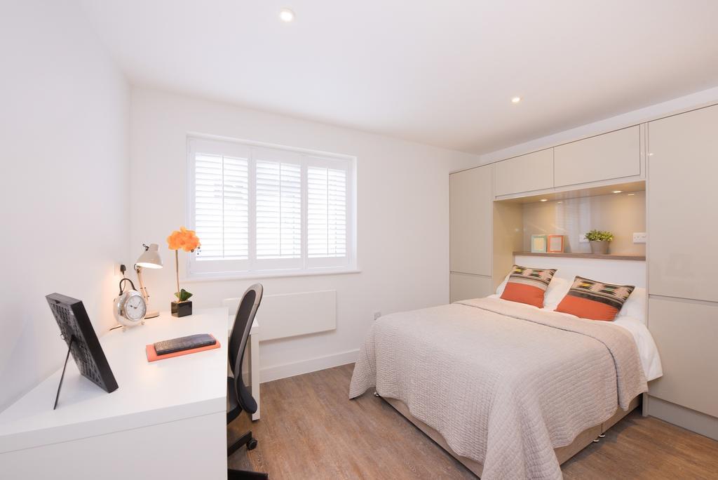 Town Or Country - Canute Studio * Southampton