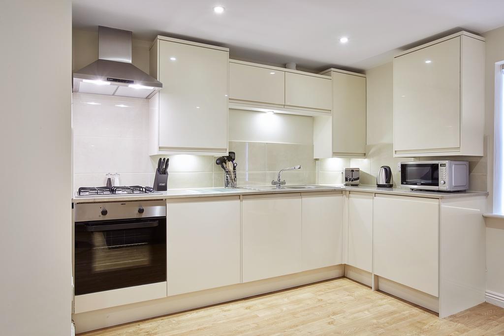 Pembroke House By Esa Apartment *