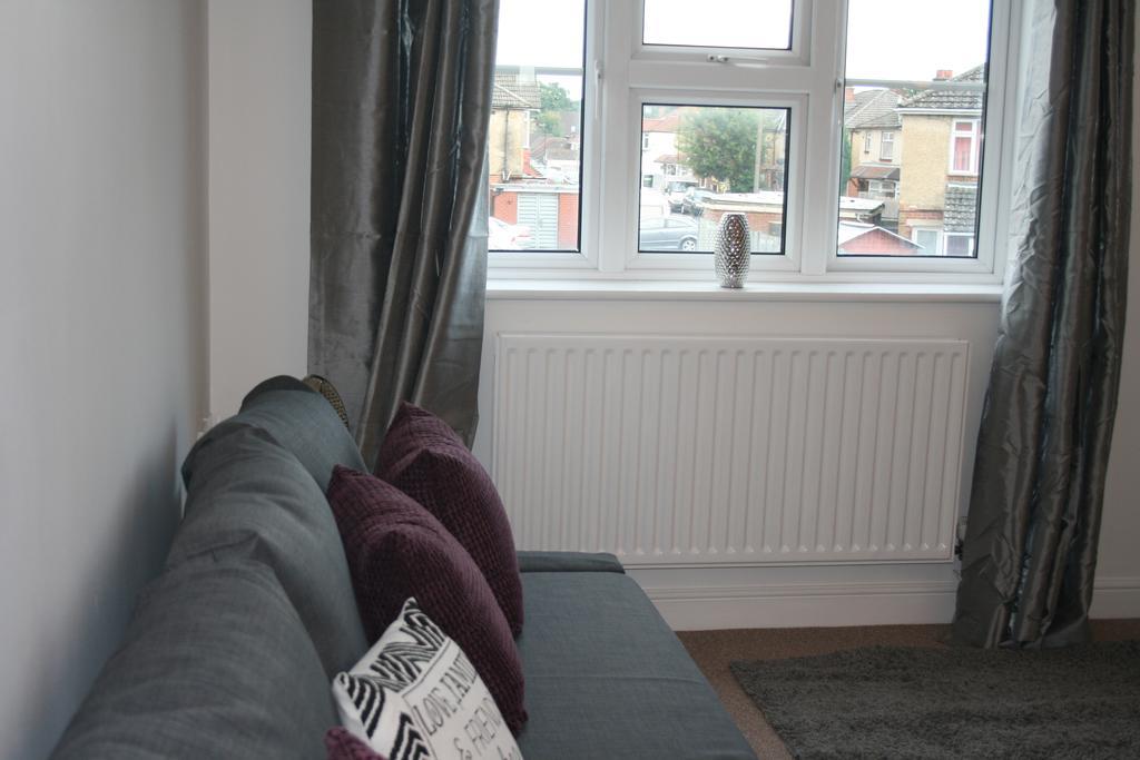 Apartment Oceana - Sycamore Court, Apartment, Walking Distance To Hospitals, Parking, Sleeps 6 *