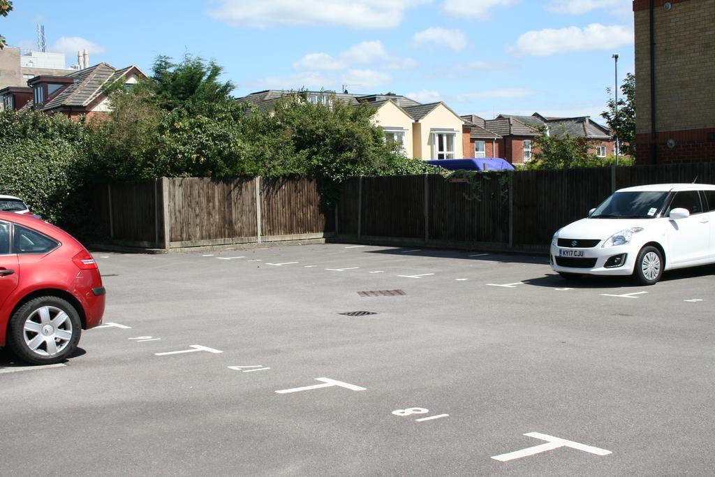 Oceana - Sycamore Court, Apartment, Walking Distance To Hospitals, Parking, Sleeps 6 Apartment