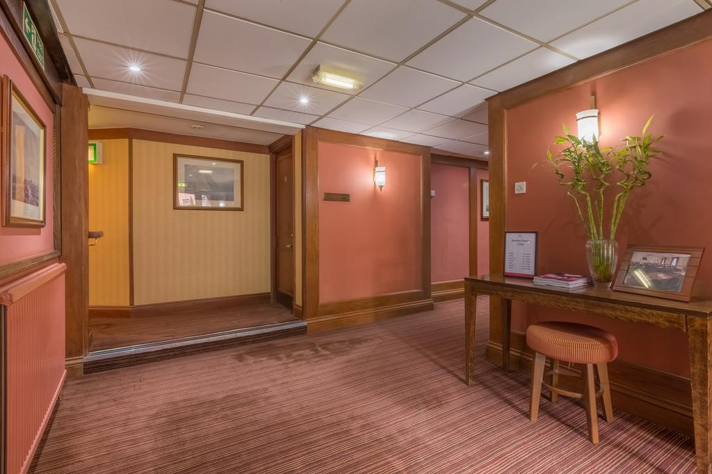 Highfield House Hotel 3*