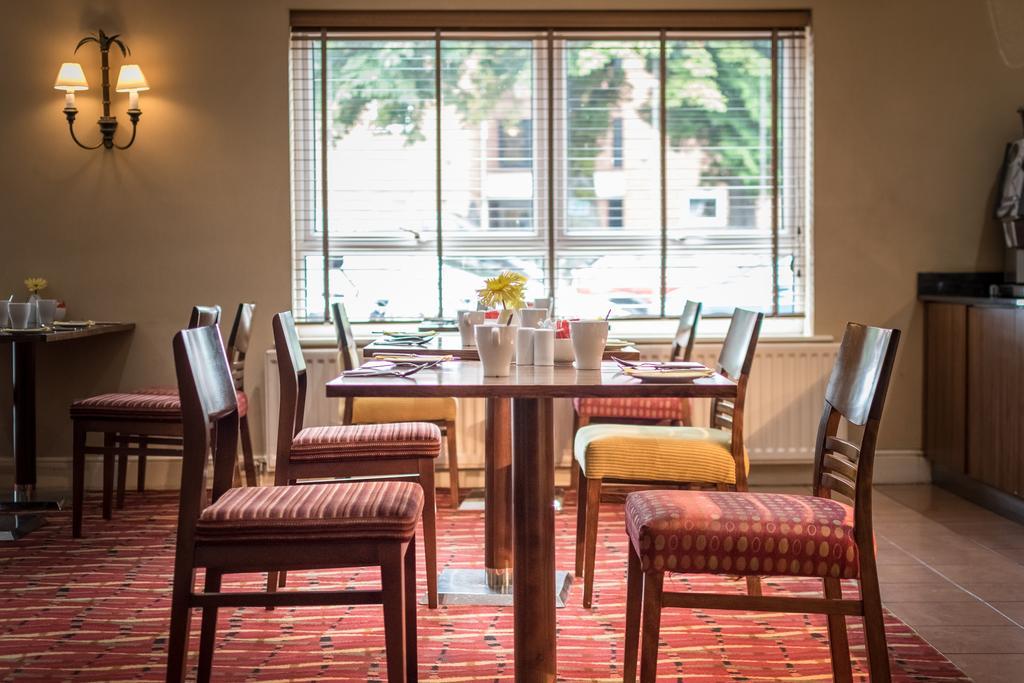 Highfield House Hotel 3*