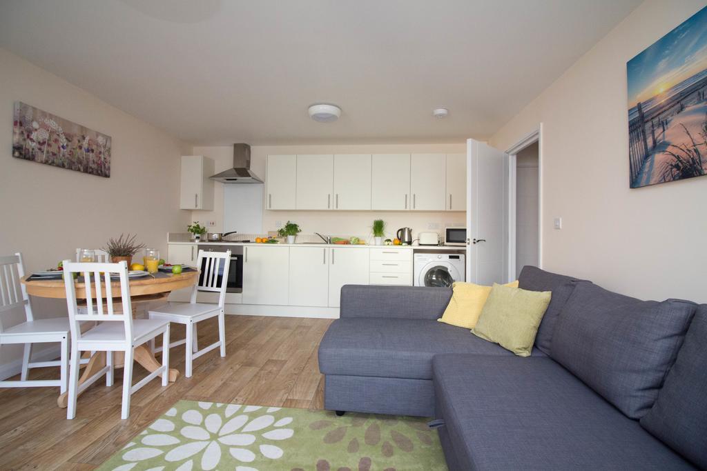 Castle Point Apartment Southampton