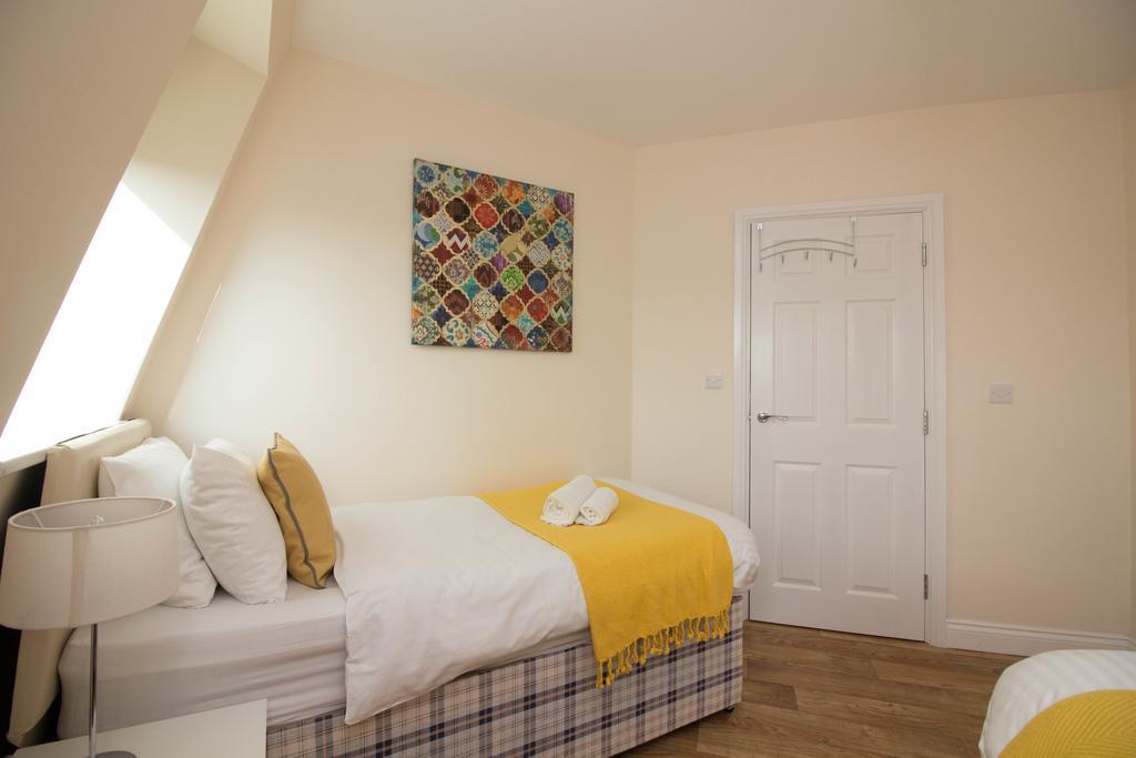 Castle Point Apartment Southampton