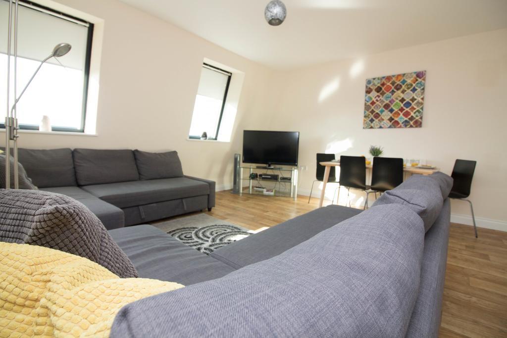 Castle Point Apartment *