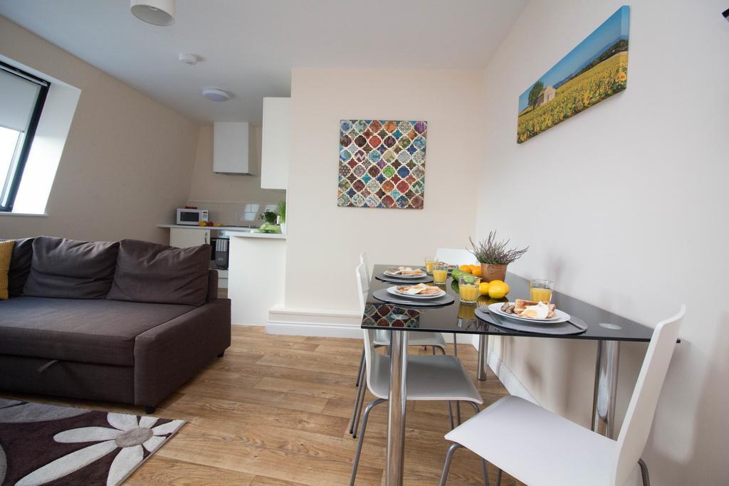 Castle Point Apartment *