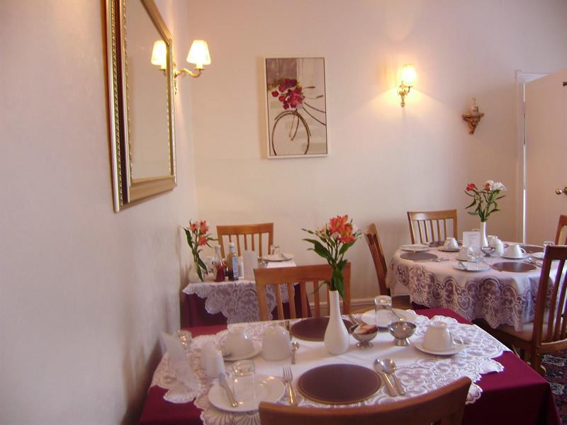 Ellenborough House 3*