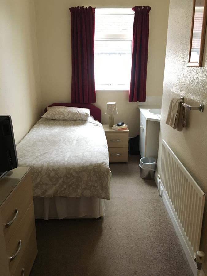 Ellenborough House Bed & Breakfast 3*
