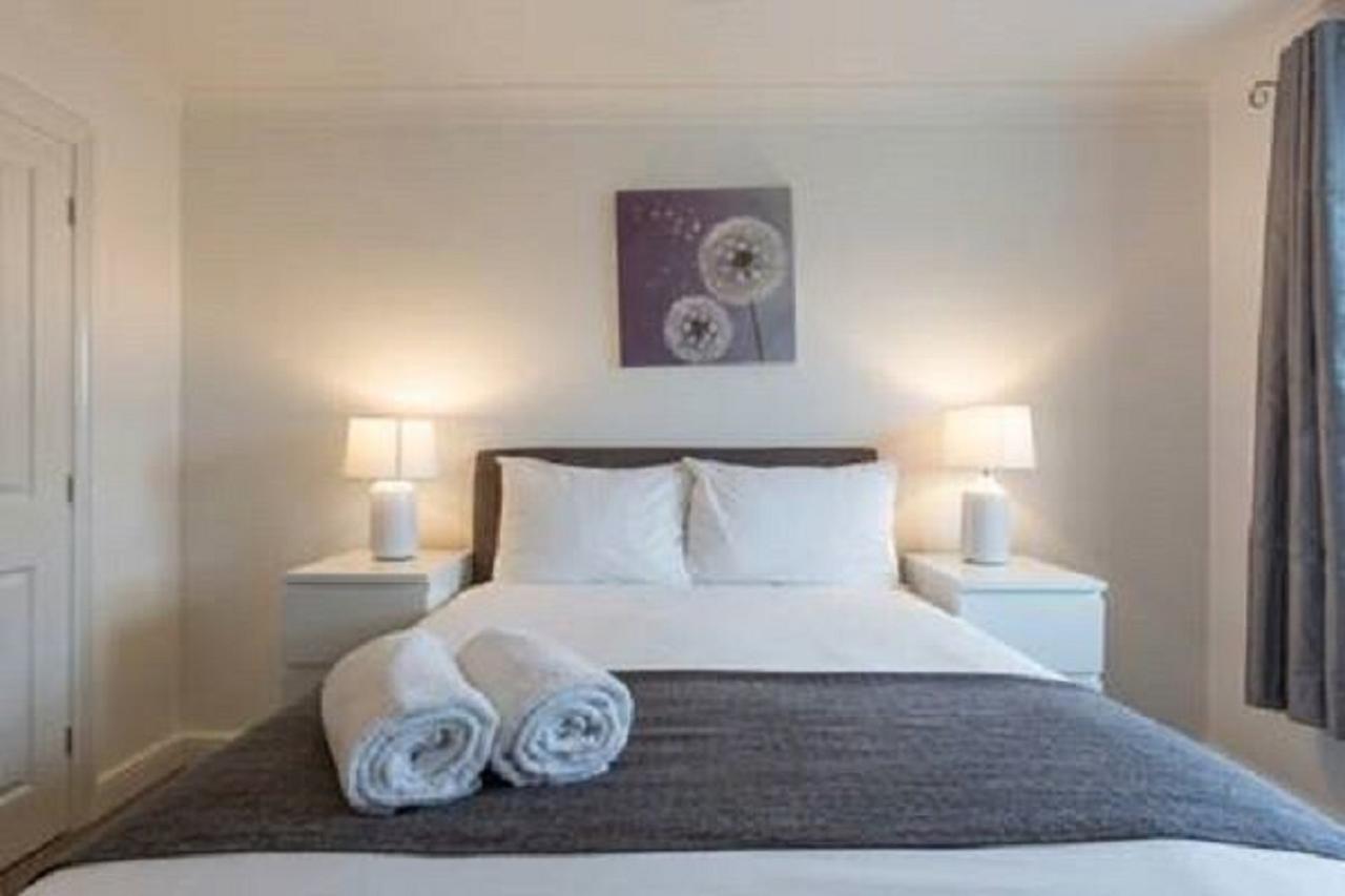 Oceana - Sycamore Court, Apartment, Walking Distance To Hospitals, Parking, Sleeps 6