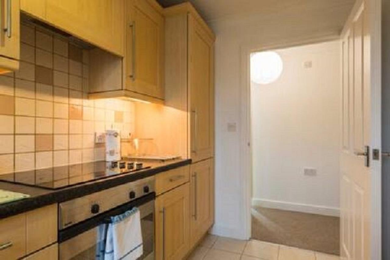 Oceana - Sycamore Court, Apartment, Walking Distance To Hospitals, Parking, Sleeps 6 Apartment Southampton