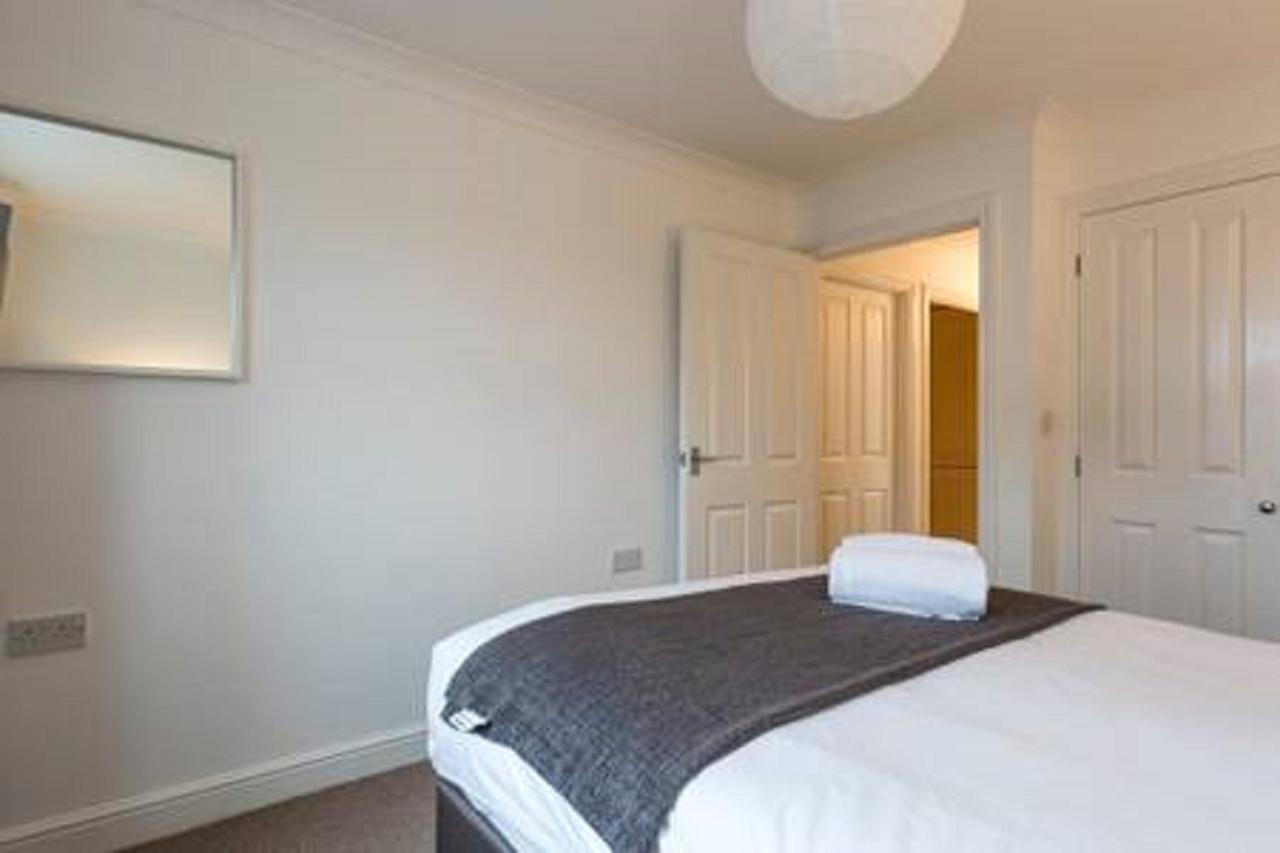 Oceana - Sycamore Court, Apartment, Walking Distance To Hospitals, Parking, Sleeps 6 *