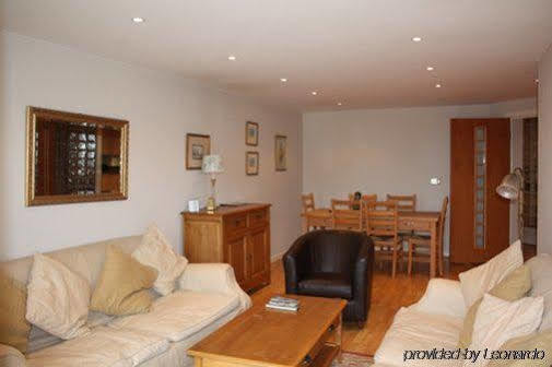 Town Or Country - Imperial Apartment