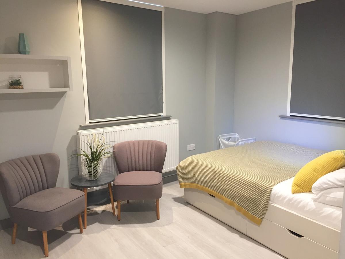 The Walls Modern Studio Apartment Southampton