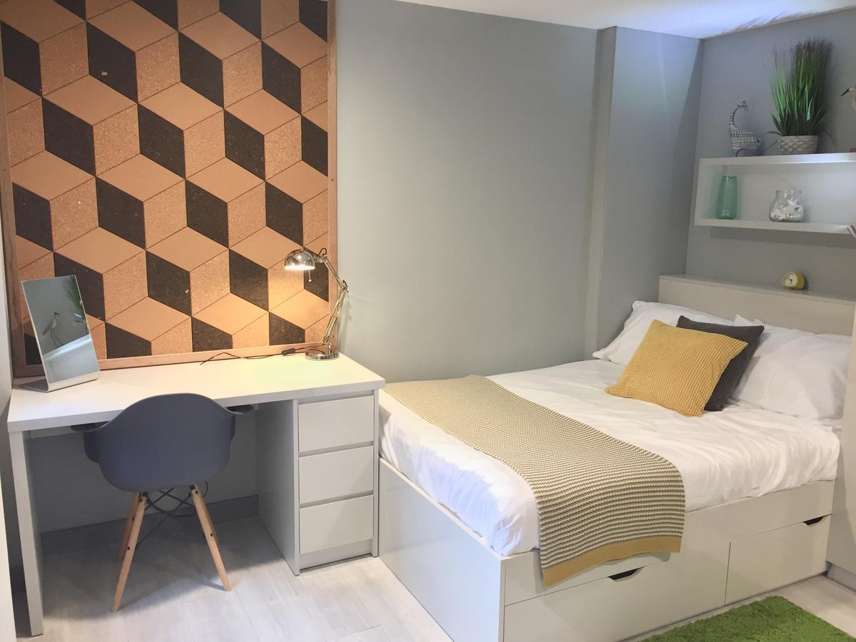 The Walls Modern Studio Apartment Southampton