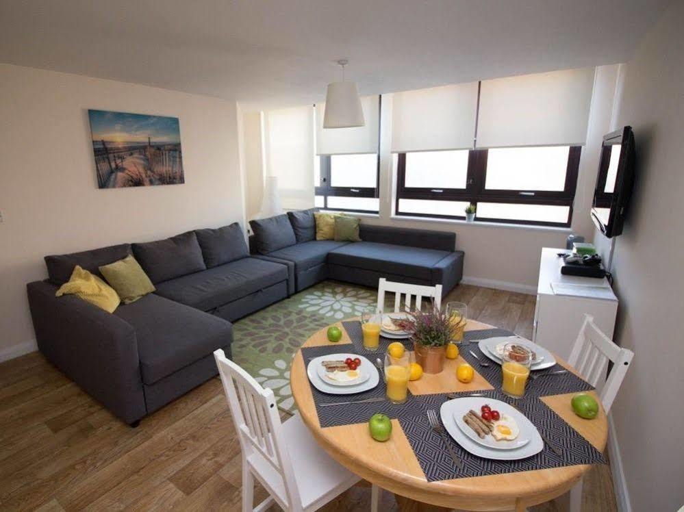 Castle Point Apartment Southampton